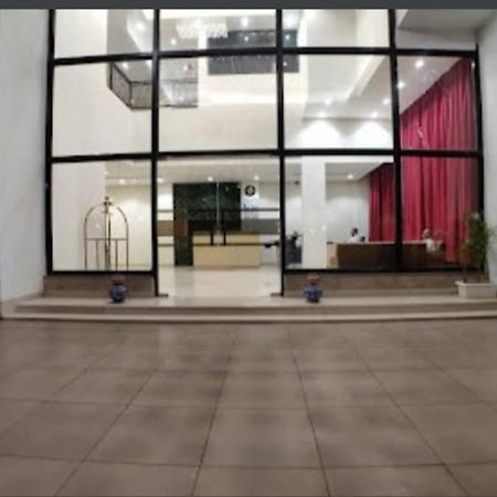 Derby Greens Hotel Bhopal Eksteriør bilde