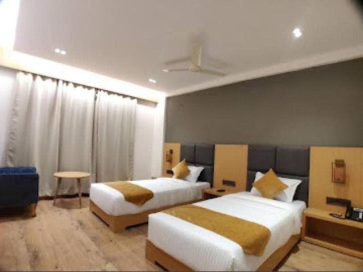 Derby Greens Hotel Bhopal Eksteriør bilde